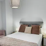 Lovely 2-Bed In Granada 1Min To Gran Via De Colon By Sharingco